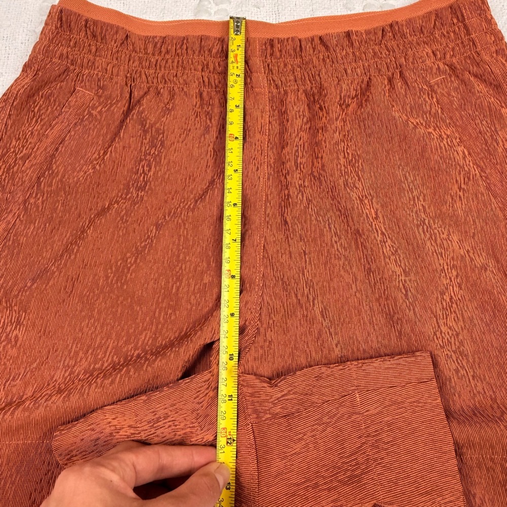 Athleta Echo Shorts High Waist Burnt Orange Rust Woodgrain‎ Size 6 Hiking Travel - Picture 9 of 10